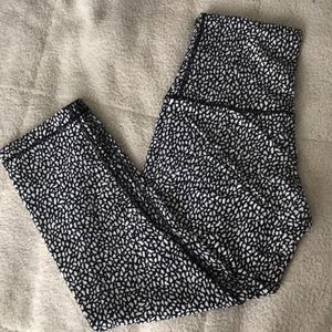 Lululemon cropped leggings